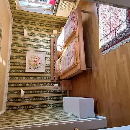 Apartamento Mit Atemberaubendem Burgambiente