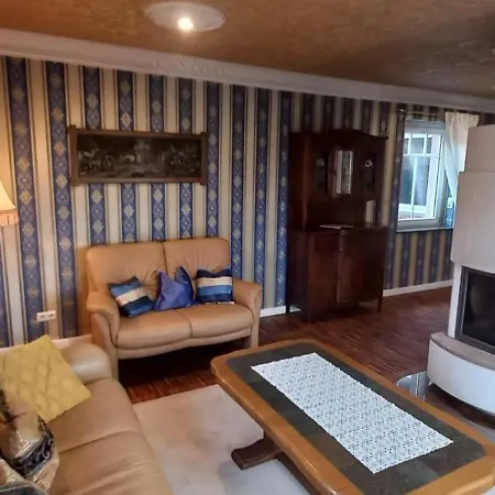 Mit Atemberaubendem Burgambiente Apartamento Nideggen